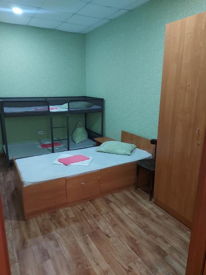 Мини-Отель "Алатау",Хостел Pavlodar Eksteriør billede